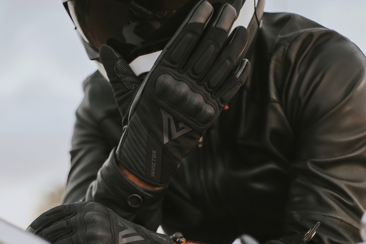 Guantes Rocket Invictus